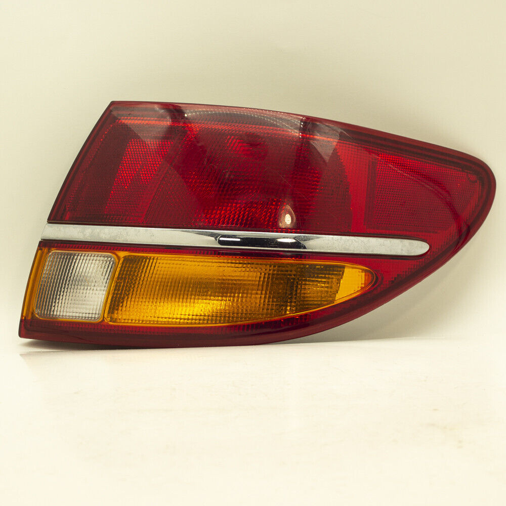 2000-2002 Saturn L-Series Passenger Right Side Rear Brake Tail Light Lamp OEM