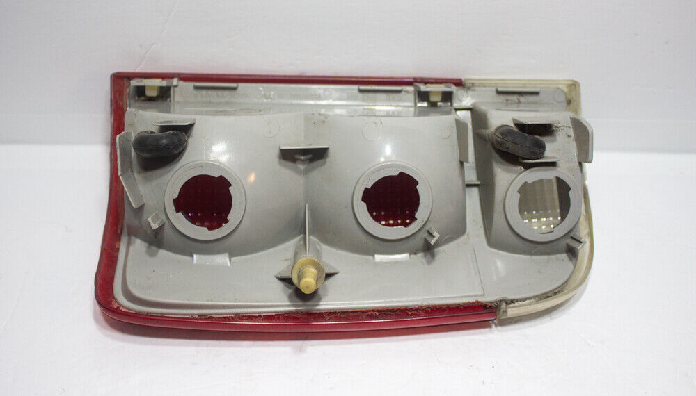 1x Used GM Jimmy Blazer Outer Rear RH Right Hand Passenger Side Tail Light Lamp