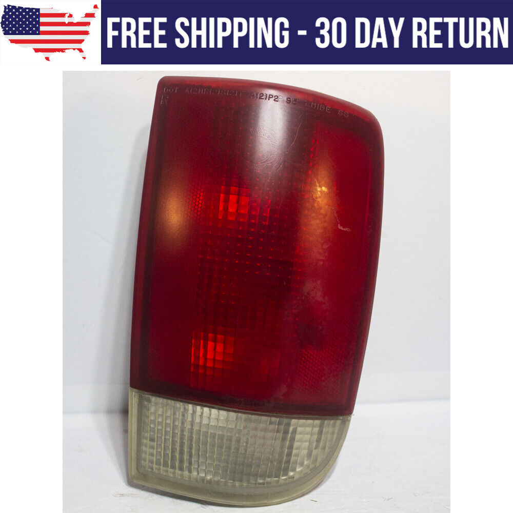 1x Used GM Jimmy Blazer Outer Rear RH Right Hand Passenger Side Tail Light Lamp