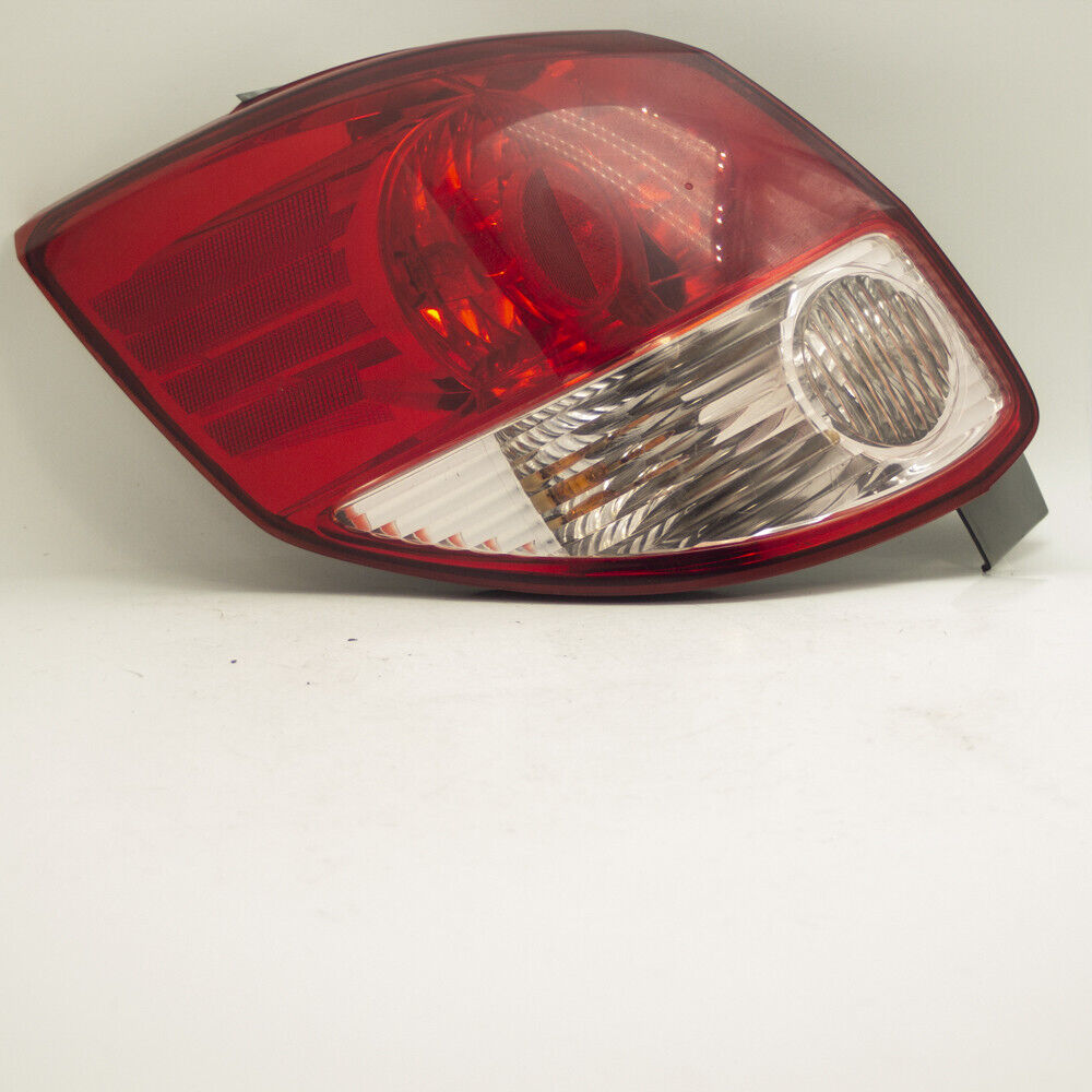 2003 20004 Toyota Matrix Driver Left Hand Side Outer Tail Light Lamp Used OEM